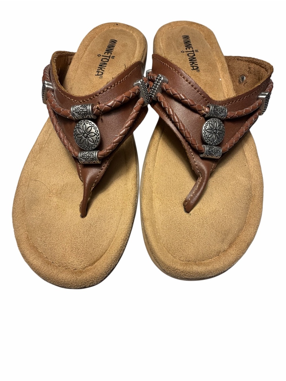 Minnetonka Silverthorn Brown Leather Braided Toe-Post Sandals Silver Details 7